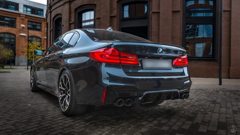 BMW m5 f90 Competition Black