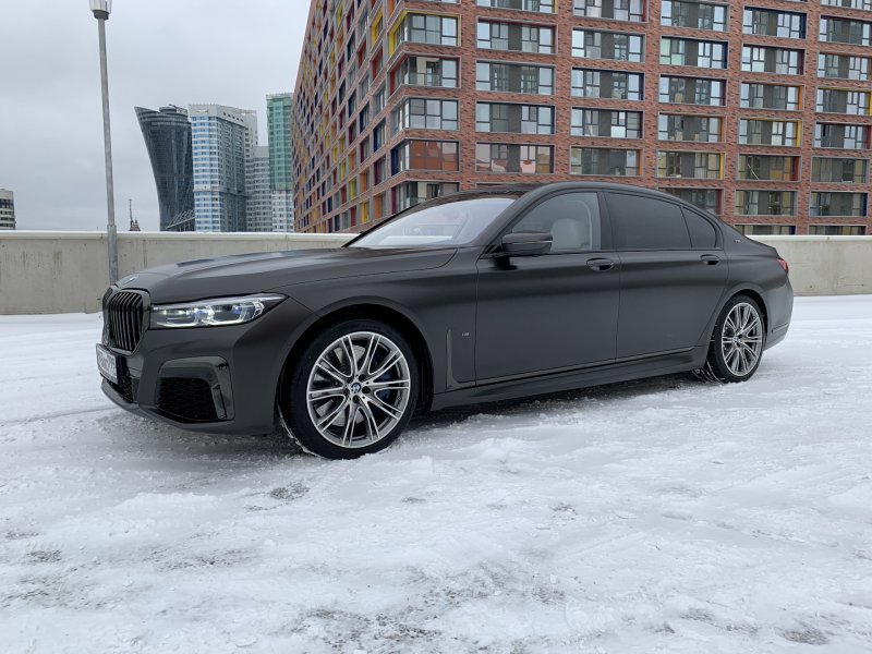 BMW 940i