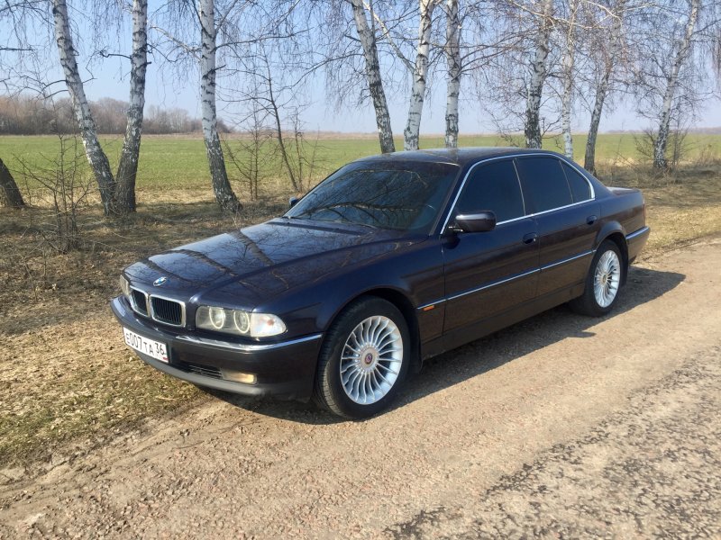 БМВ 7 1998