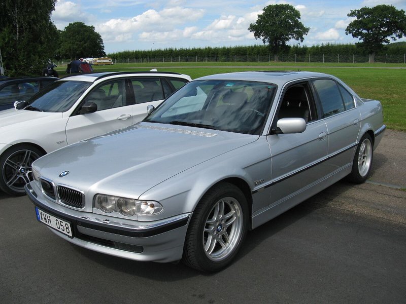 BMW 750i 2001