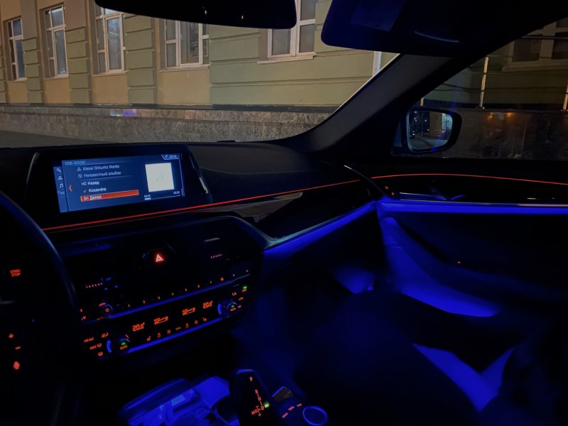 BMW m5 f90 салон подсветка