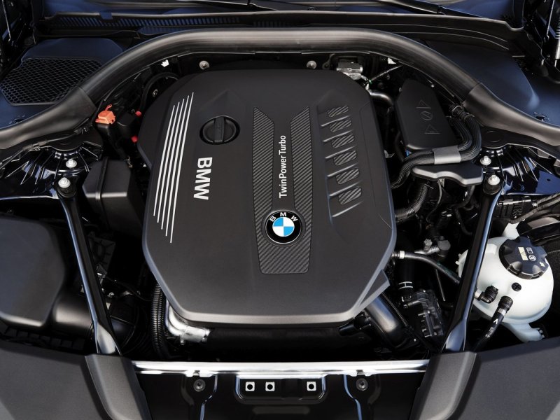 BMW g30 под капотом