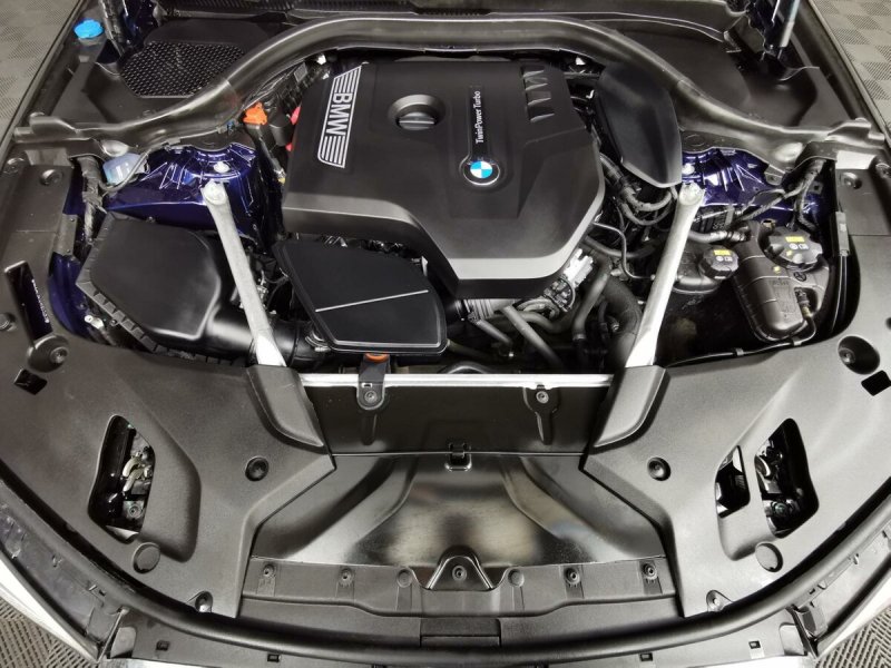 BMW g30 под капотом