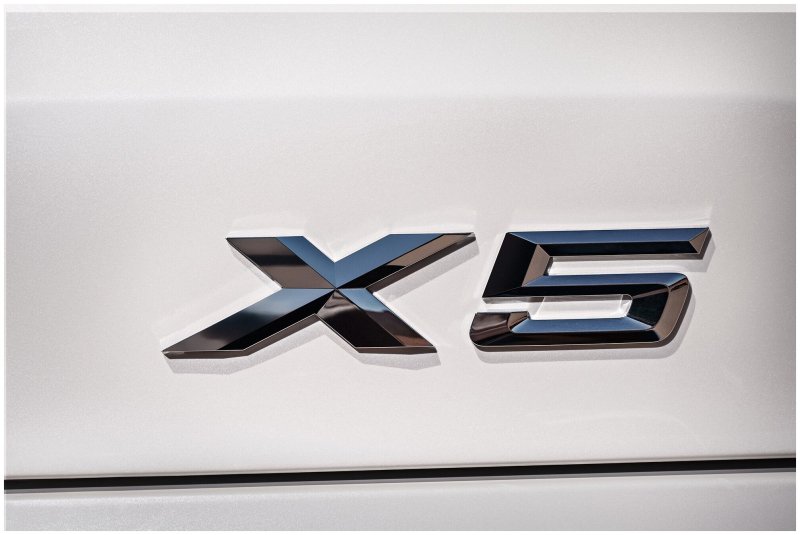 Шильдики на BMW x5m