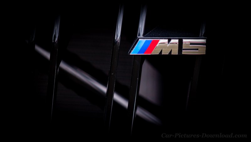M5 BMW значок м5