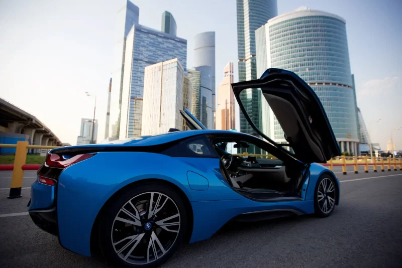 BMW i8 синяя