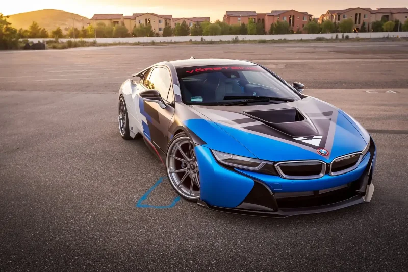 BMW суперкар i8