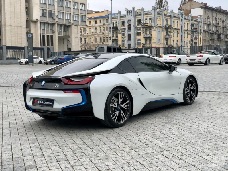 BMW i8 2015