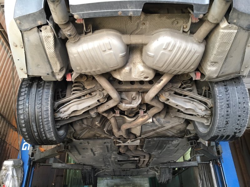 BMW e90 снизу