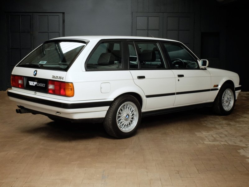 BMW 325 e30 Touring