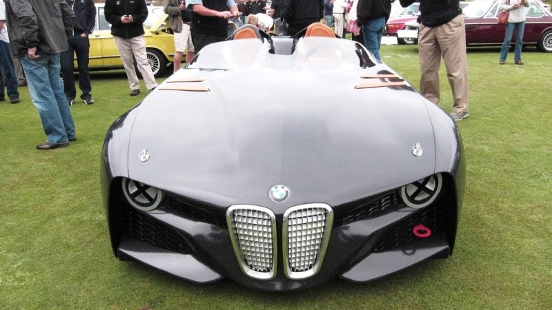 БМВ спорткар i8 черная