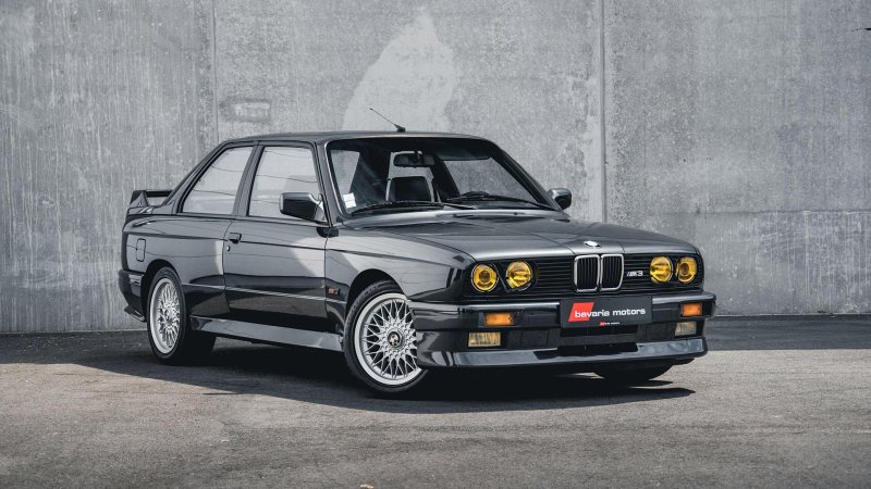 BMW e30 320is