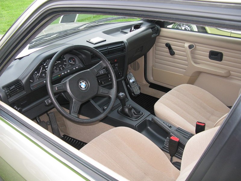 BMW 3 e21 салон