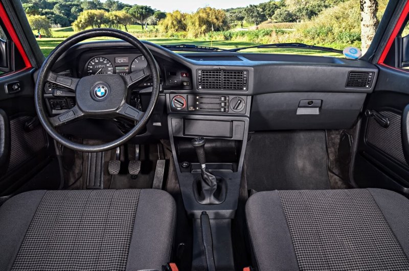 BMW e28 Interior