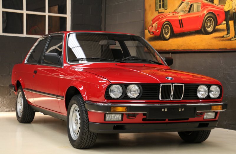 БМВ е30 323i