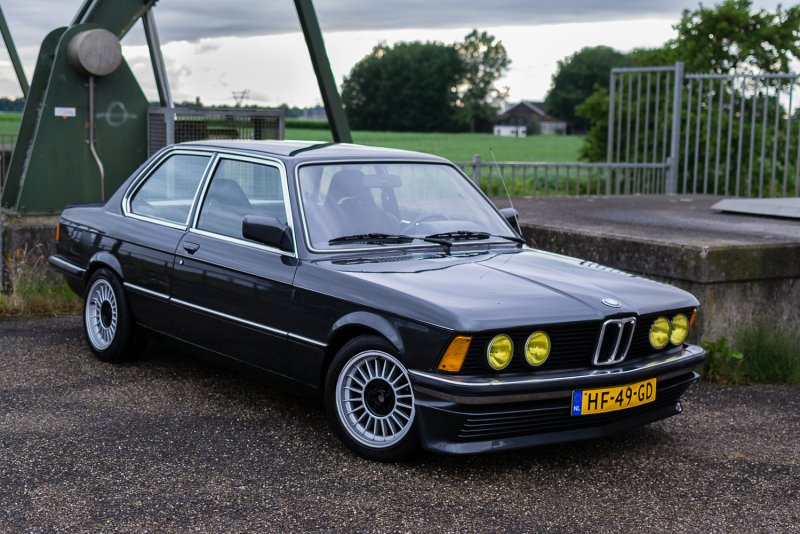 BMW 3 e21