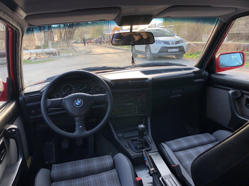 BMW e21 салон