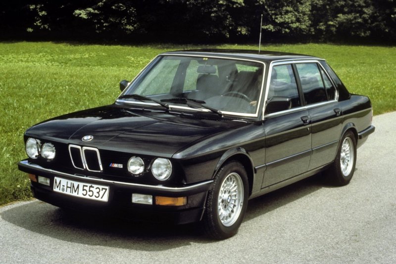 BMW e28 m5