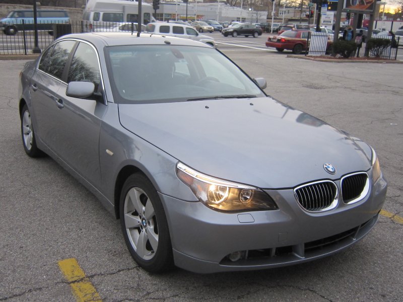 БМВ 525xi 2005