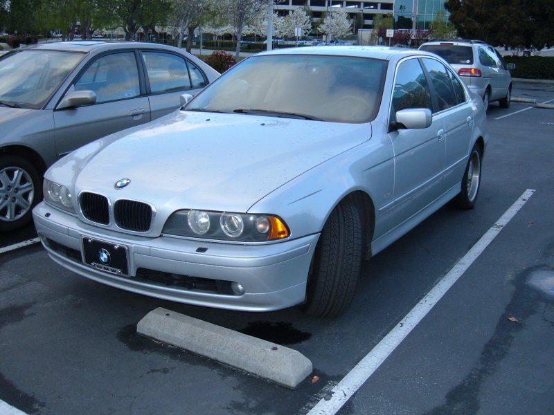 BMW 525 e39 серебро