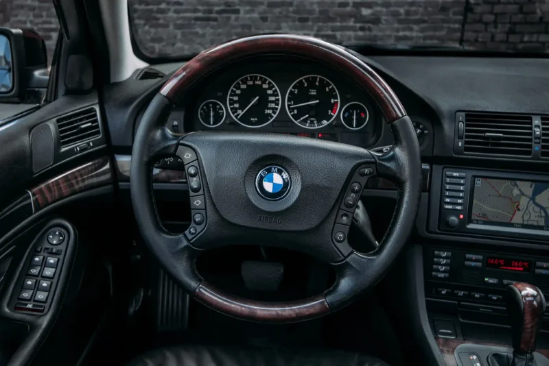 BMW е39 салон