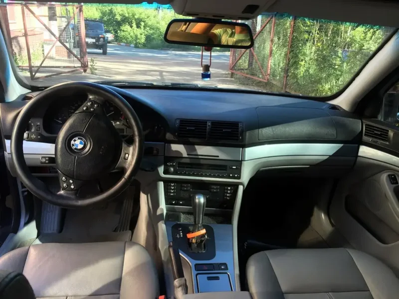 BMW 520i e39