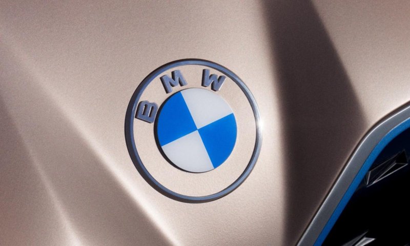 BMW i8 logo