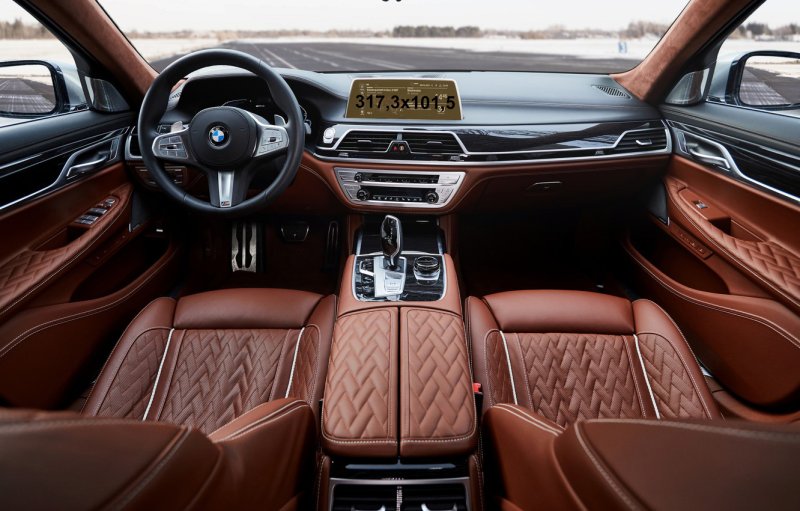 BMW 7 2020 салон