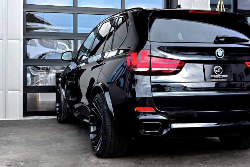 BMW x6 e70 черная