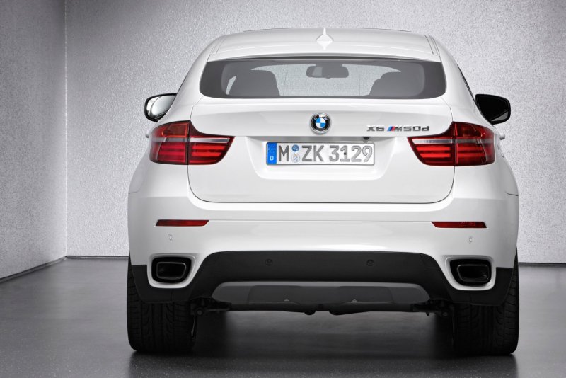 БМВ x6 m50d