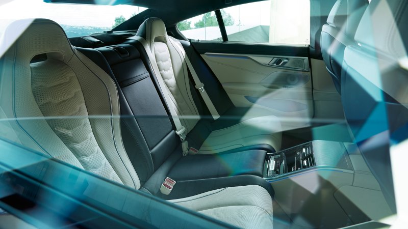 БМВ 8 Gran Coupe салон