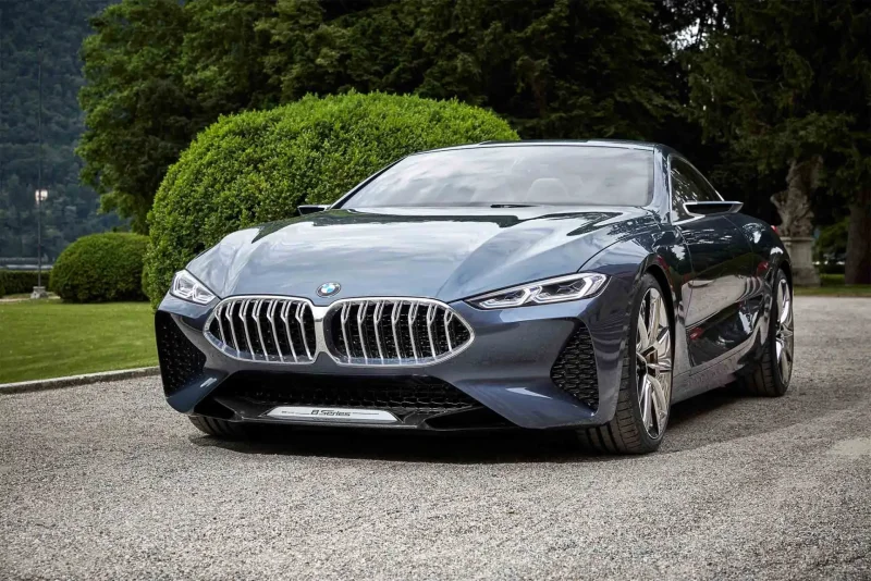 BMW 8
