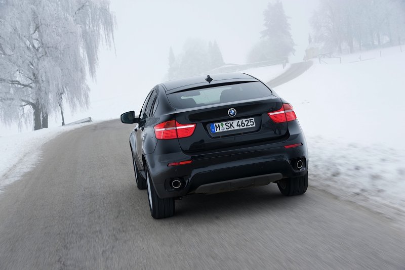 BMW e71 сзади