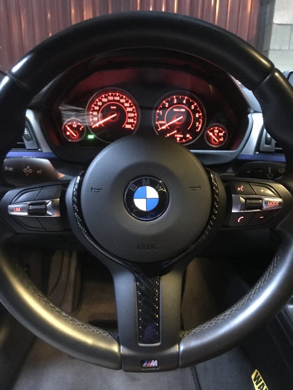 BMW x6 за рулем