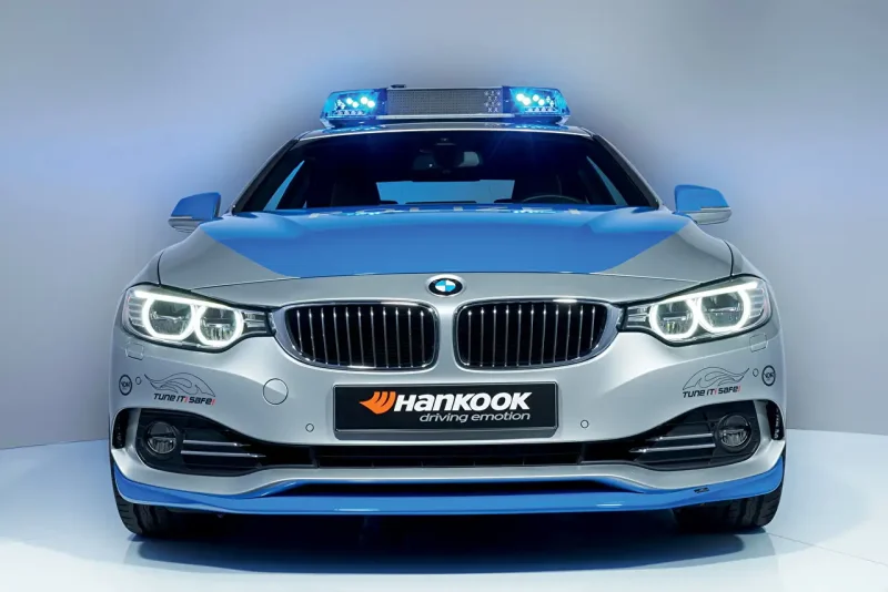 BMW спереди