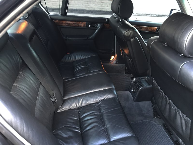 BMW e32 730i