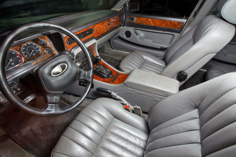 BMW 740i e32 1992