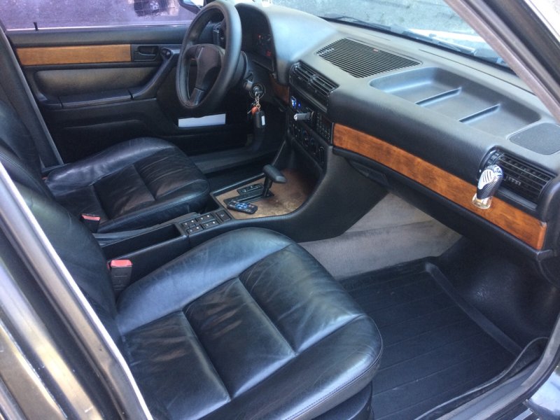 BMW 7 Series e32 салон