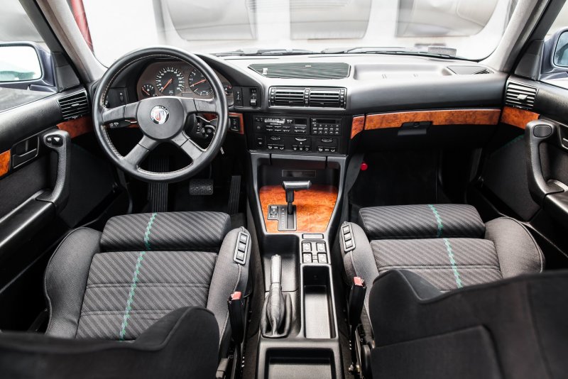 BMW e23 745i