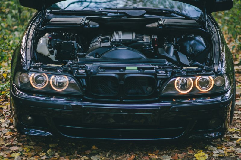 BMW e39 м5