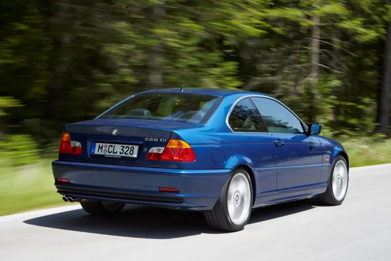 BMW e46 седан Рестайлинг