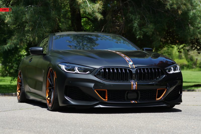 BMW m850i
