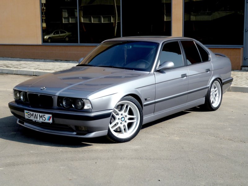 BMW e34 525i
