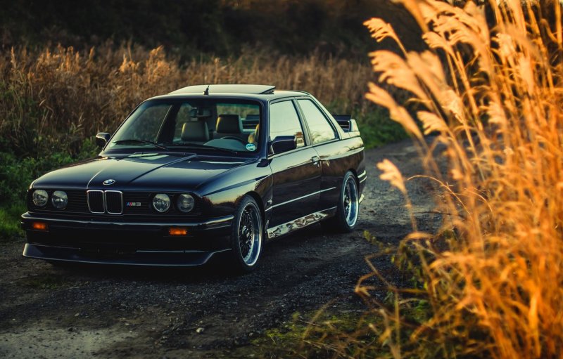 БМВ e30