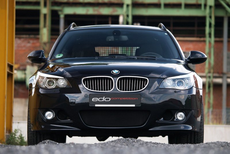 BMW m5 e60 спереди