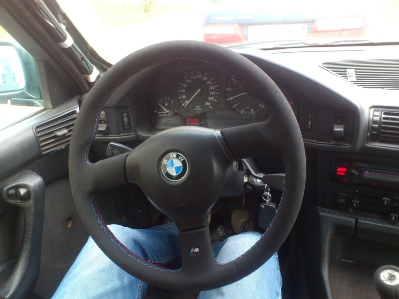Руль БМВ 540 е34