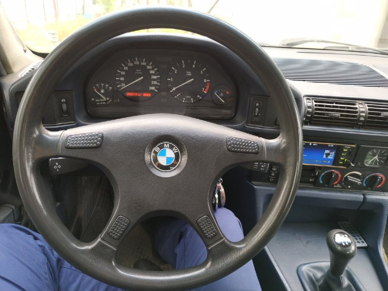 Руль BMW e34