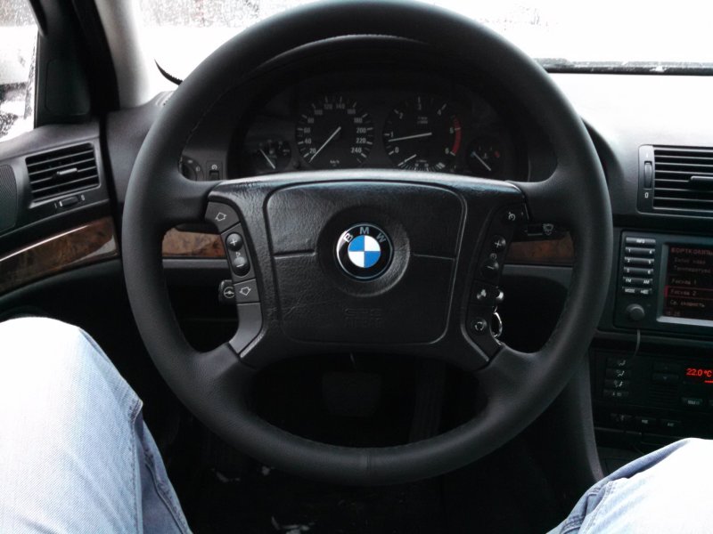 M руль BMW e34