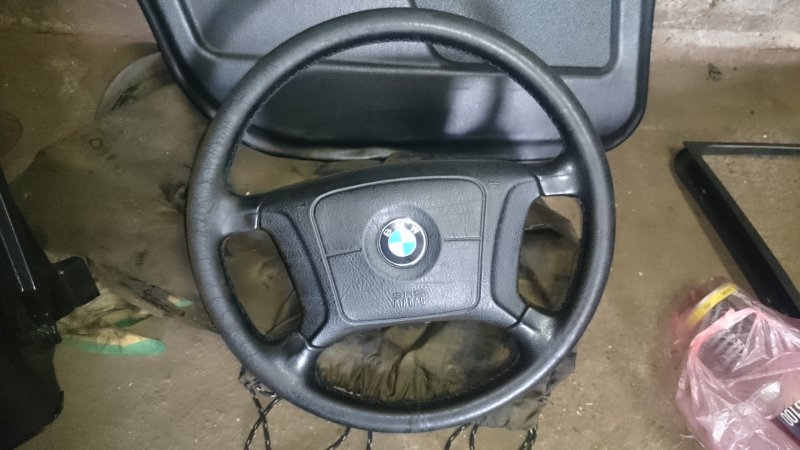 Руль BMW e34 Sport 1