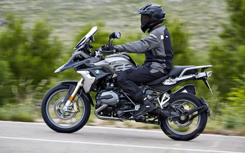 Мотоцикл BMW r1200 2017 года